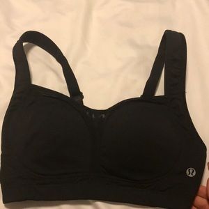 Lululemon ta ta tamer size 32D black